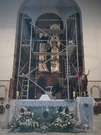 czyszczenie figur Świętej Rodziny