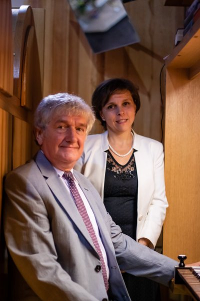 MEDYTACJE O TAJEMNICY EUCHARYSTII - muzyczne rozważanie poprowadzili Elżbieta Grodzka-Łopuszyńska (sopran) i Julian Gembalski (organy)